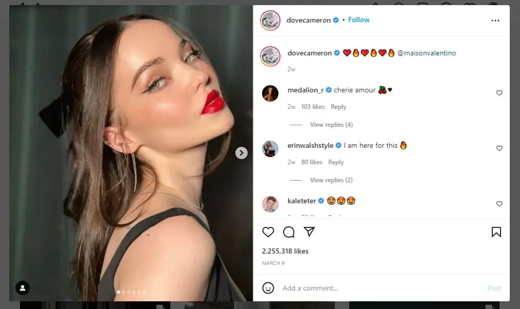 Instagram Influencer - Dove Cameron